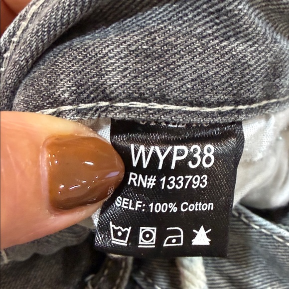 POL Women’s Printed Patchwork Leopard Denim Pants Gray/seafoam green Size Small - Picture 6 of 14